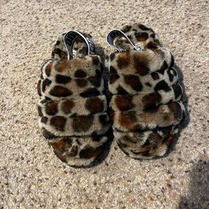 UGG slipper slides